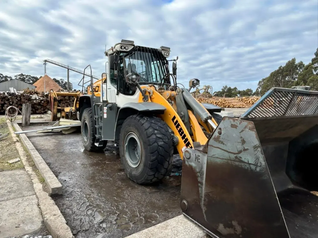 Wheel loader working at an Australian materials yard